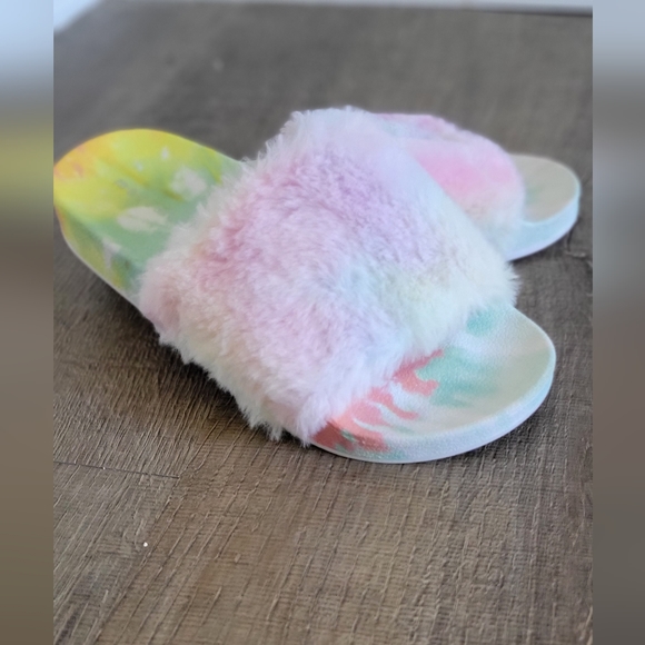 Madden Girl Slides - Picture 2 of 4